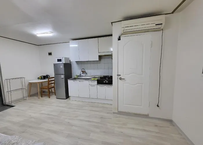 Bunyoung House